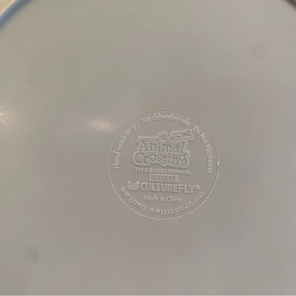Animal Crossing Themed Decorative Plates NWOT - Picture 6 of 9